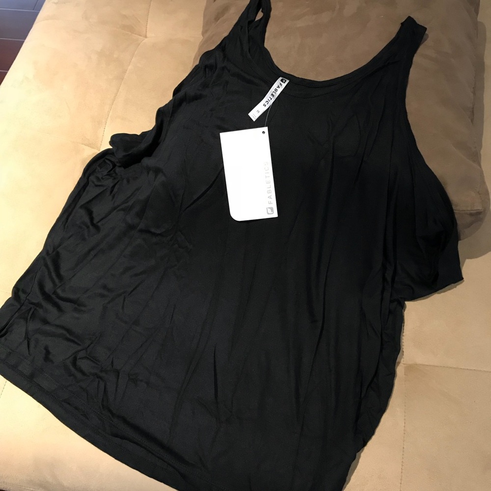 Fabletics top